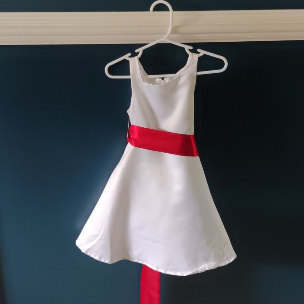 Girls formal flower girl dress